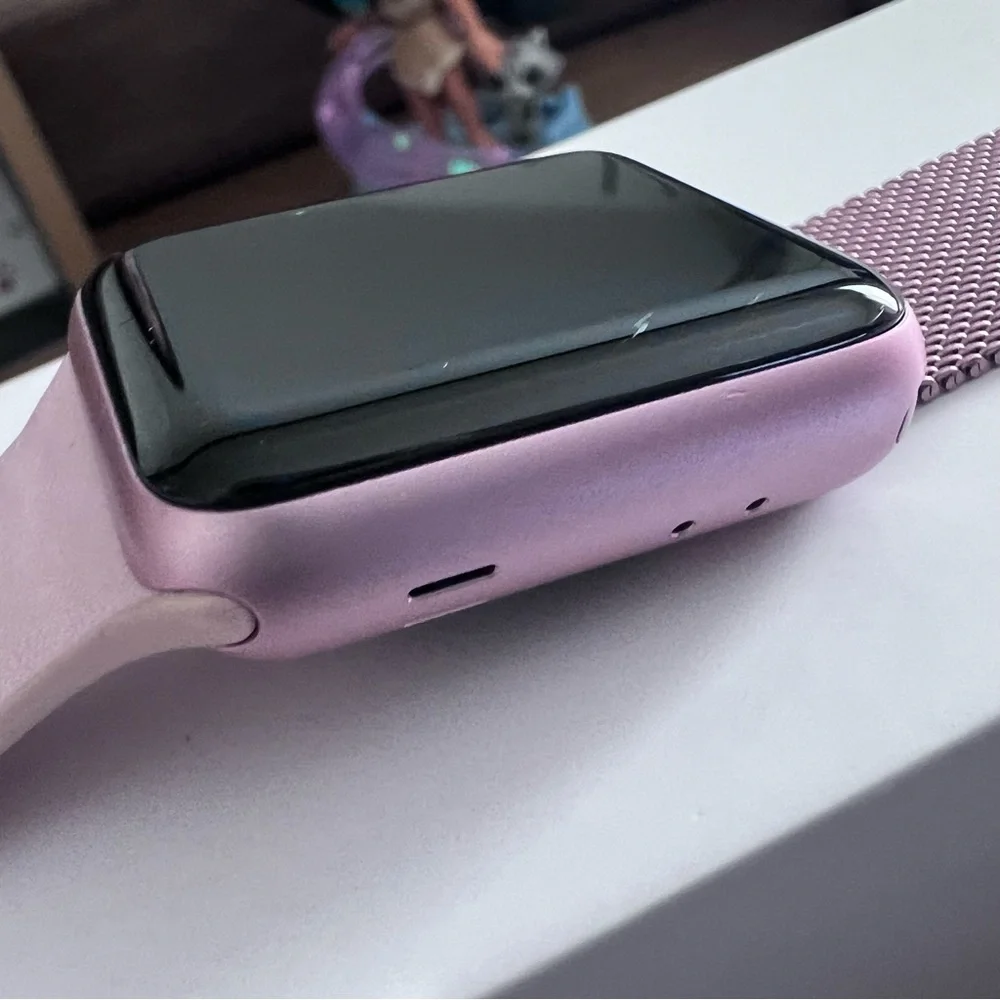 Apple iWatch Series 38mm Rose Gold Aluminium Case